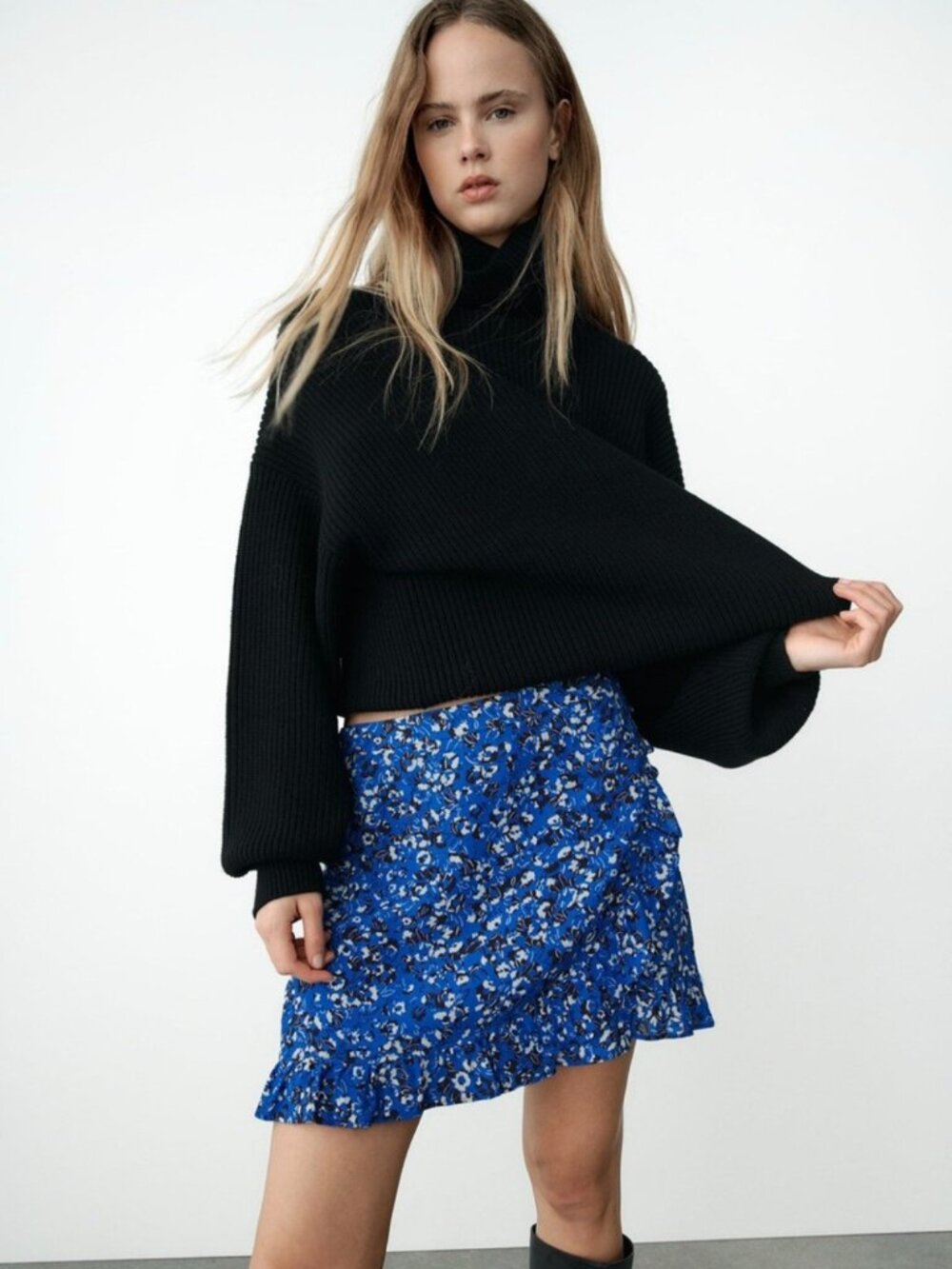 Zara Women's Sarong Skirt Blue Floral Print Wrap Skirts Size Small NWOT